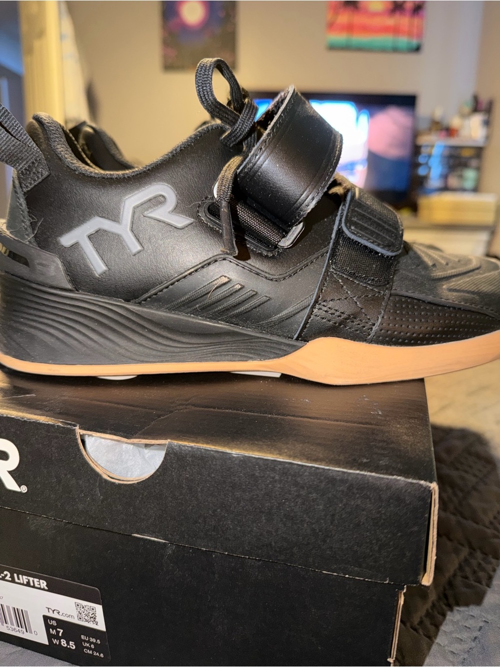 TYR Unisex Black and Gum Squat Shoes